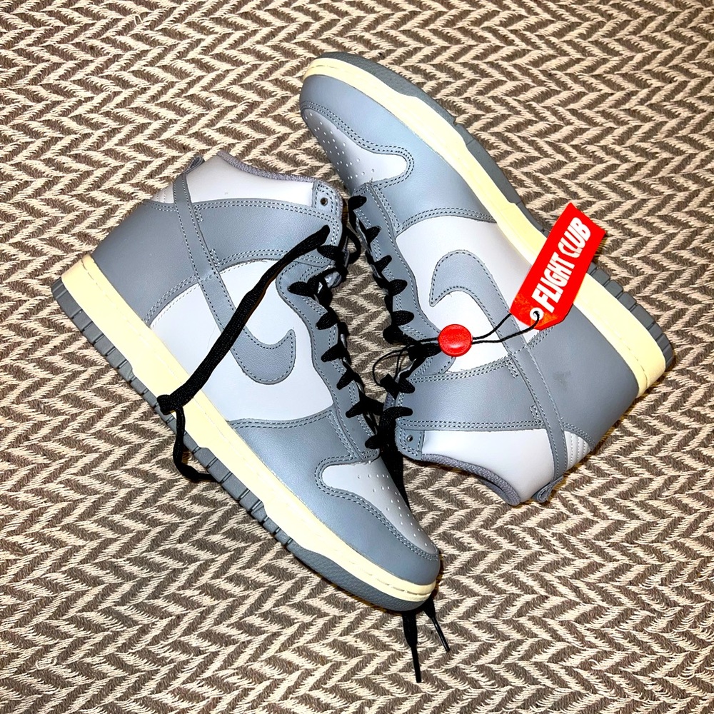 NEW AUTHENTIC NIKE DUNK HIGH  "AGED GREY " US  WOMEN'S 9/MEN'S 7.5